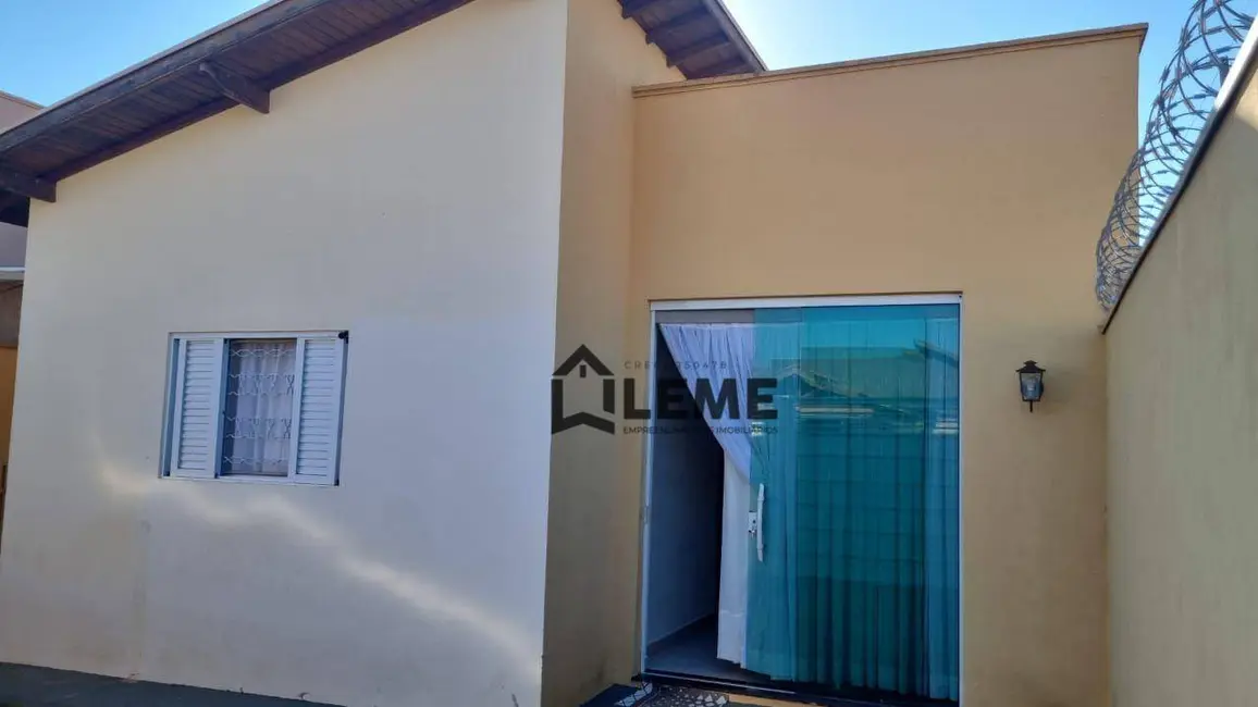 Foto 2 de Casa com 2 quartos à venda, 180m2 em Jardim Botânico, Mococa - SP