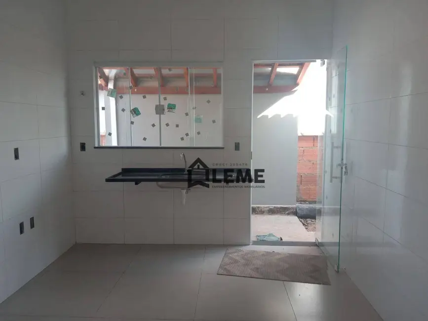 Foto 1 de Casa com 2 quartos à venda, 250m2 em Mococa - SP