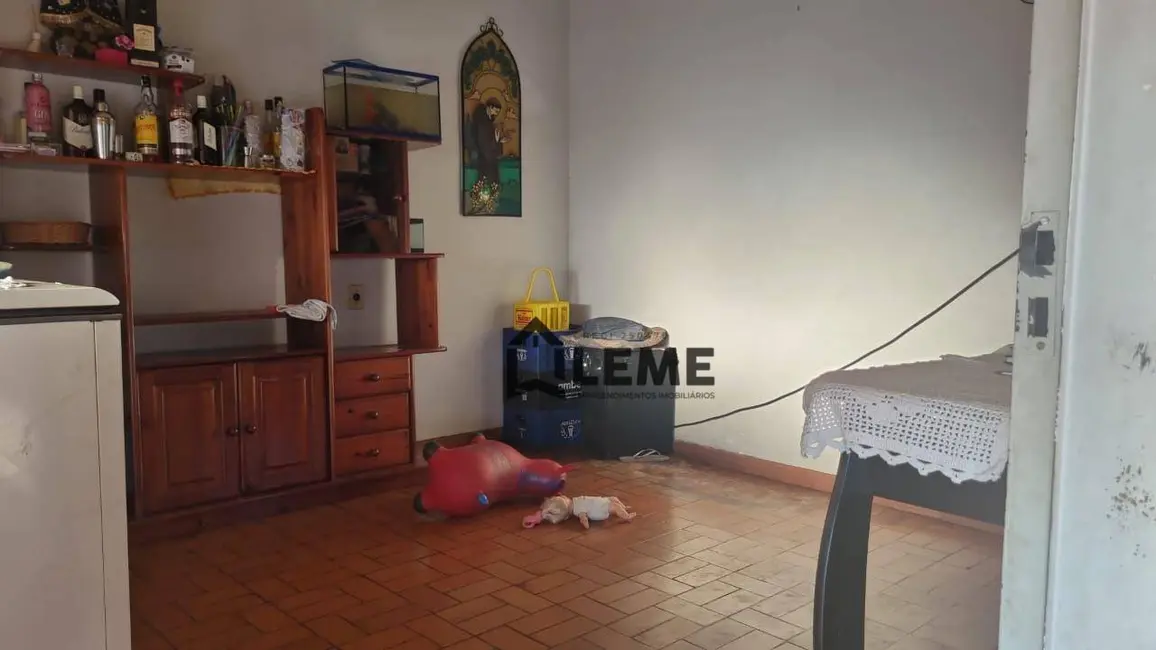 Casa com 5 quartos à venda, 240m2 em Vila Santa Cruz, Mococa - SP - imagem 4 Foto 4 de Casa com 5 quartos à venda, 240m2 em Vila Santa Cruz, Mococa - SP