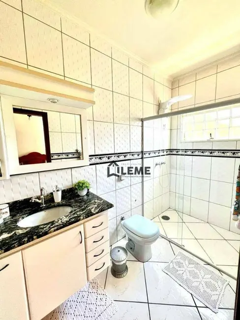 Foto 9 de Casa com 3 quartos à venda, 432m2 em Jardim Chico Piscina, Mococa - SP