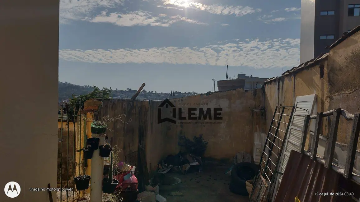 Foto 4 de Casa com 3 quartos à venda, 199m2 em Guaxupe - MG