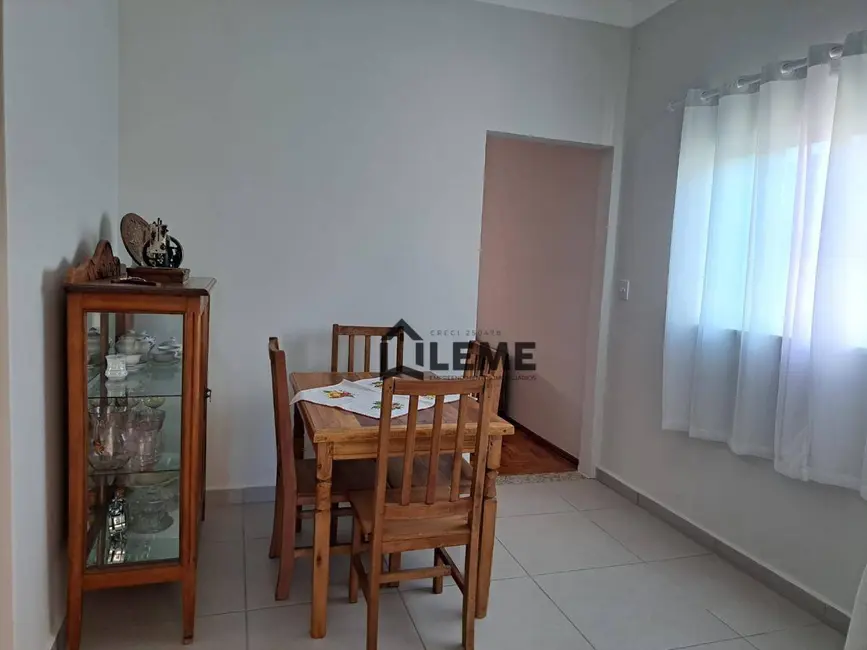 Casa com 3 quartos à venda, 1173m2 em Mocoquinha, Mococa - SP - imagem 9 Foto 9 de Casa com 3 quartos à venda, 1173m2 em Mocoquinha, Mococa - SP