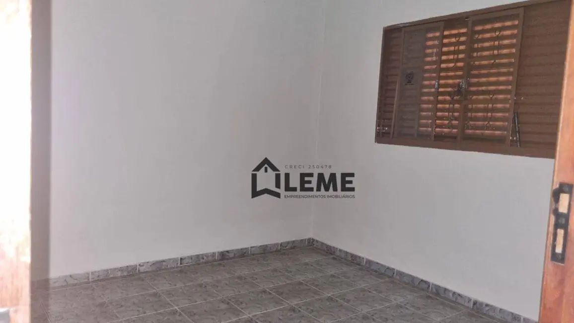 Casa com 3 quartos à venda em Parque das Canoas, Mococa - SP - imagem 7 Foto 7 de Casa com 3 quartos à venda em Parque das Canoas, Mococa - SP