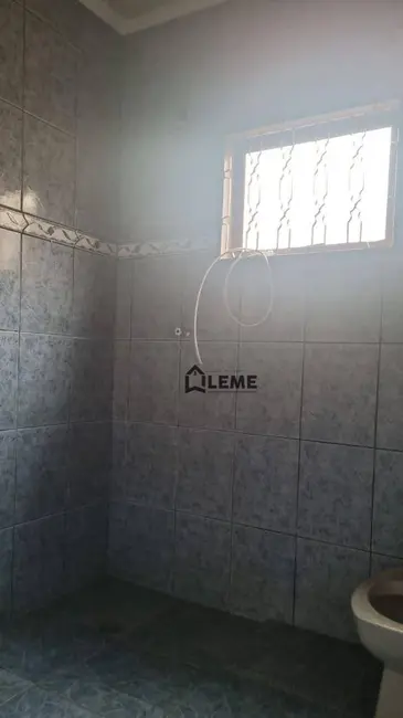 Casa com 3 quartos à venda em Parque das Canoas, Mococa - SP - imagem 6 Foto 6 de Casa com 3 quartos à venda em Parque das Canoas, Mococa - SP