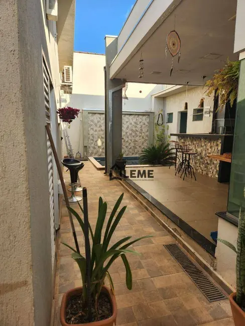 Casa com 3 quartos à venda em Jardim Alvorada, Mococa - SP - imagem 7 Foto 7 de Casa com 3 quartos à venda em Jardim Alvorada, Mococa - SP