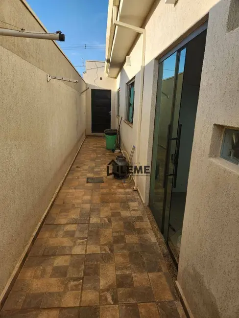 Casa com 3 quartos à venda em Jardim Alvorada, Mococa - SP - imagem 9 Foto 9 de Casa com 3 quartos à venda em Jardim Alvorada, Mococa - SP