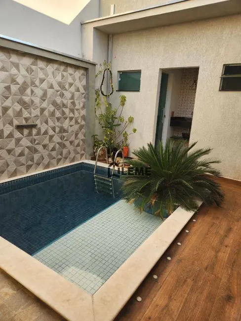 Casa com 3 quartos à venda em Jardim Alvorada, Mococa - SP - imagem 5 Foto 5 de Casa com 3 quartos à venda em Jardim Alvorada, Mococa - SP