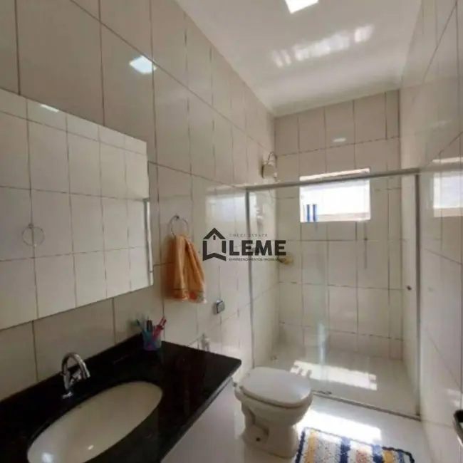 Foto 4 de Chácara com 3 quartos à venda, 1197m2 em Chácara Palmeirinha, Mococa - SP