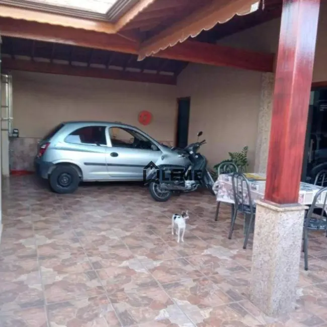 Foto 3 de Casa com 2 quartos à venda, 200m2 em Conjunto Habitacional Luiz Fernandes Dias, Mococa - SP