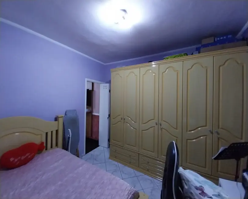 Casa com 4 quartos à venda, 142m2 em Santo Antônio, Osasco - SP - imagem 6 Foto 6 de Casa com 4 quartos à venda, 142m2 em Santo Antônio, Osasco - SP