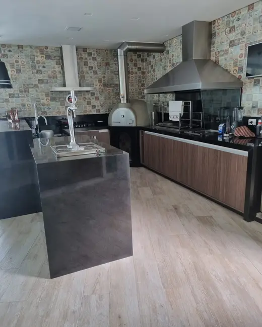 Foto 5 de Casa de Condomínio com 3 quartos à venda, 530m2 em Jardim do Golf I, Jandira - SP