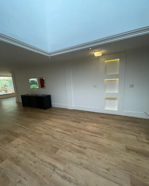 Foto 7 de Casa de Condomínio com 3 quartos para alugar, 311m2 em Barueri - SP