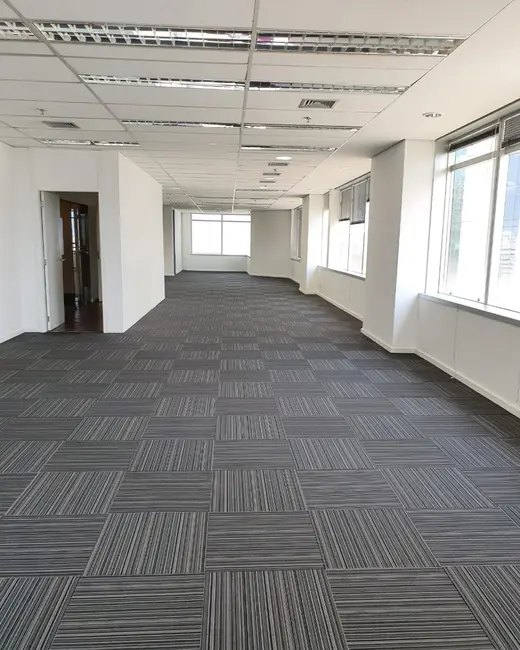 Sala Comercial para alugar, 208m2 em Barueri - SP - imagem 1 Foto 1 de Sala Comercial para alugar, 208m2 em Barueri - SP