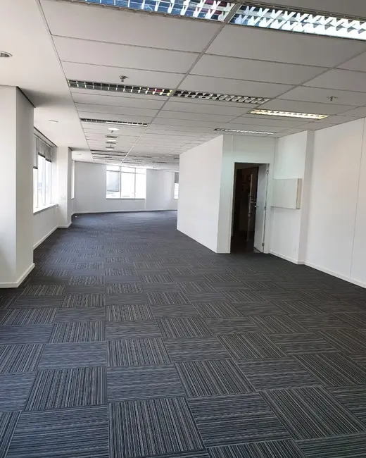 Sala Comercial para alugar, 208m2 em Barueri - SP - imagem 9 Foto 9 de Sala Comercial para alugar, 208m2 em Barueri - SP