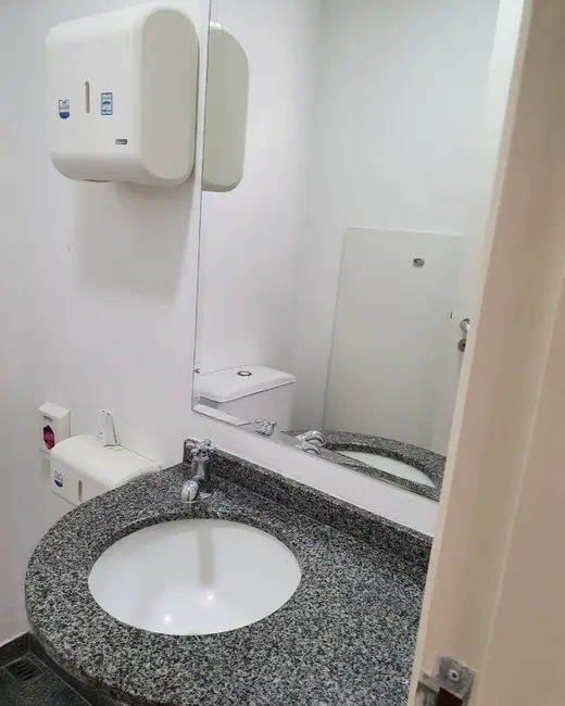 Sala Comercial para alugar, 208m2 em Barueri - SP - imagem 5 Foto 5 de Sala Comercial para alugar, 208m2 em Barueri - SP