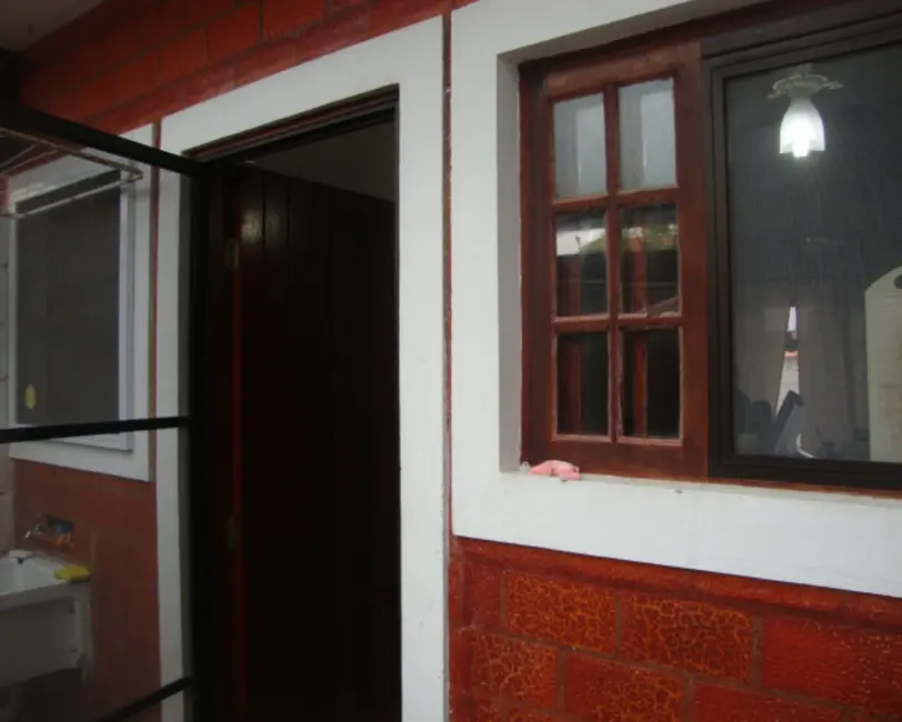 Foto 8 de Casa de Condomínio com 2 quartos à venda, 75m2 em Itanhaem - SP