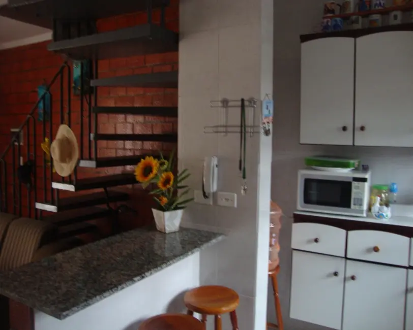 Foto 3 de Casa de Condomínio com 2 quartos à venda, 75m2 em Itanhaem - SP