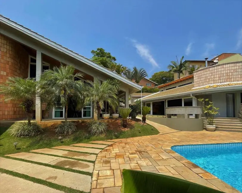 Casa de Condomínio com 3 quartos à venda, 270m2 em São Paulo II, Cotia - SP - imagem 2 Foto 2 de Casa de Condomínio com 3 quartos à venda, 270m2 em São Paulo II, Cotia - SP