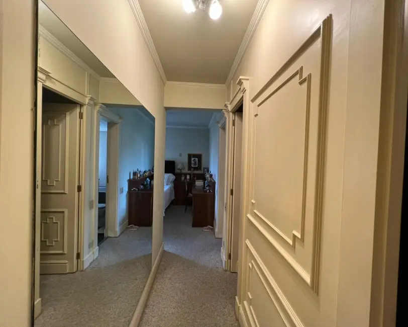 Foto 2 de Apartamento com 3 quartos à venda, 220m2 em Itaim Bibi, São Paulo - SP