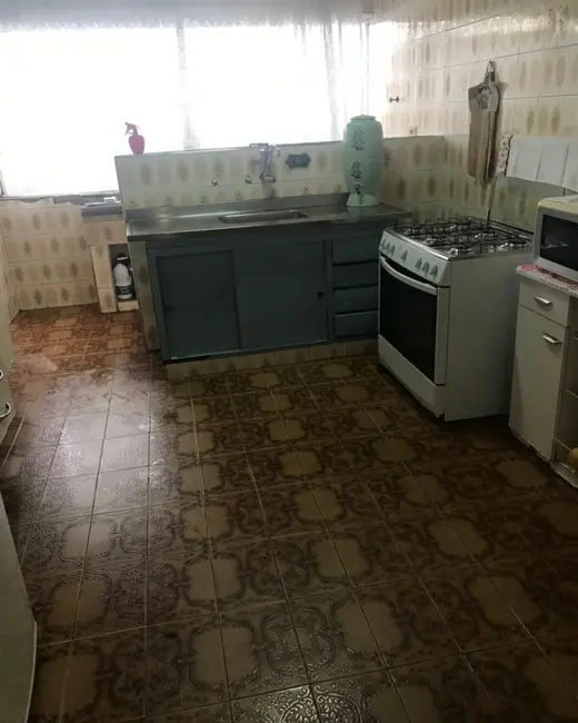 Casa com 6 quartos à venda, 300m2 em Santo Antônio, Osasco - SP - imagem 4 Foto 4 de Casa com 6 quartos à venda, 300m2 em Santo Antônio, Osasco - SP