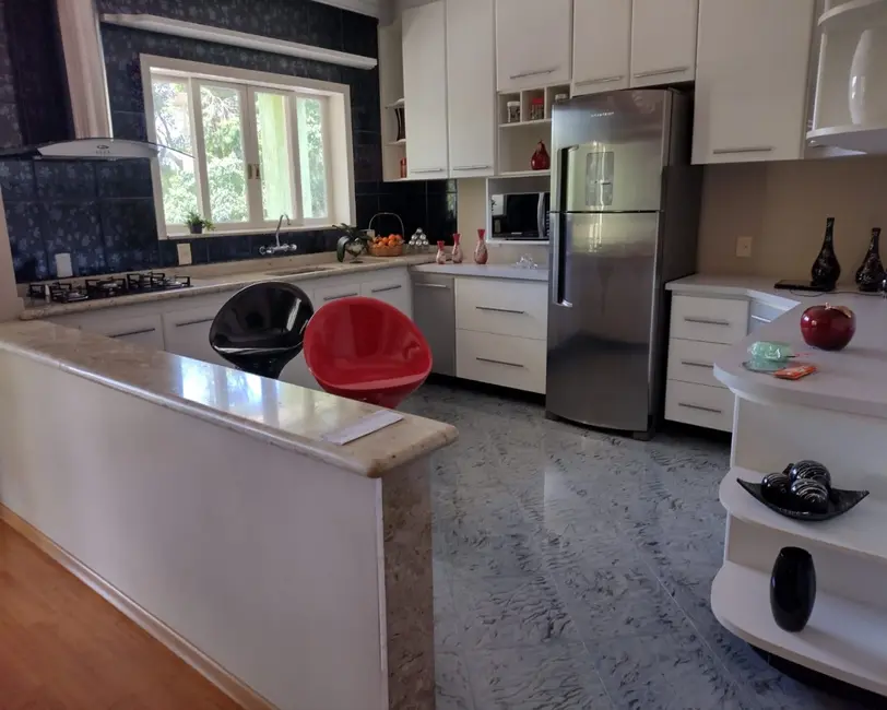 Foto 4 de Casa de Condomínio com 5 quartos à venda, 390m2 em Parque Nova Jandira, Jandira - SP