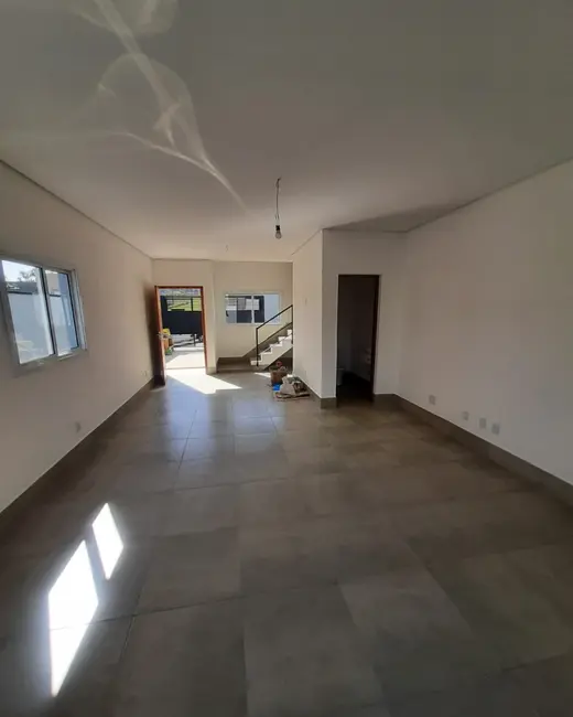 Casa de Condomínio com 3 quartos à venda, 89m2 em Santana De Parnaiba - SP - imagem 2 Foto 2 de Casa de Condomínio com 3 quartos à venda, 89m2 em Santana De Parnaiba - SP
