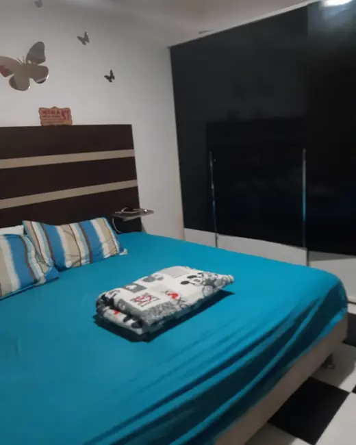 Casa com 3 quartos à venda, 125m2 em Jardim Silveira, Barueri - SP - imagem 4 Foto 4 de Casa com 3 quartos à venda, 125m2 em Jardim Silveira, Barueri - SP