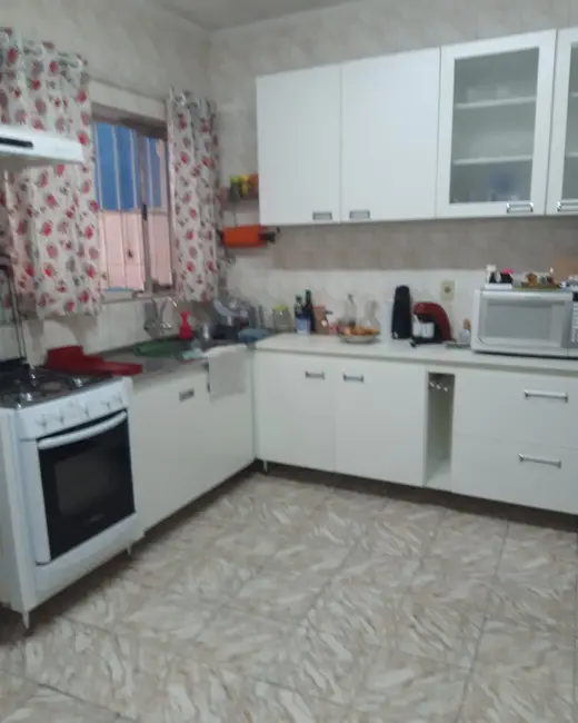 Casa com 3 quartos à venda, 125m2 em Jardim Silveira, Barueri - SP - imagem 2 Foto 2 de Casa com 3 quartos à venda, 125m2 em Jardim Silveira, Barueri - SP