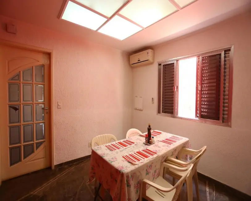 Casa com 3 quartos à venda, 220m2 em Bela Vista, Osasco - SP - imagem 8 Foto 8 de Casa com 3 quartos à venda, 220m2 em Bela Vista, Osasco - SP