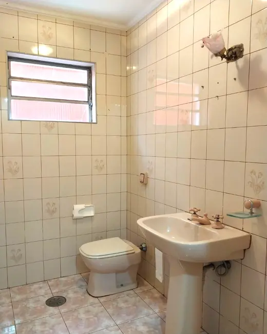 Casa com 3 quartos à venda, 220m2 em Bela Vista, Osasco - SP - imagem 6 Foto 6 de Casa com 3 quartos à venda, 220m2 em Bela Vista, Osasco - SP