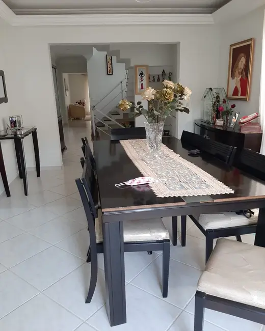 Foto 5 de Casa de Condomínio com 4 quartos à venda, 265m2 em Parque Nova Jandira, Jandira - SP