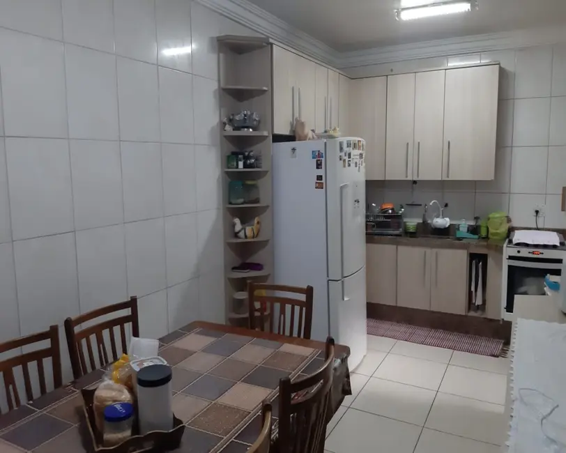 Casa com 5 quartos à venda, 203m2 em Bonfim, Osasco - SP - imagem 8 Foto 8 de Casa com 5 quartos à venda, 203m2 em Bonfim, Osasco - SP