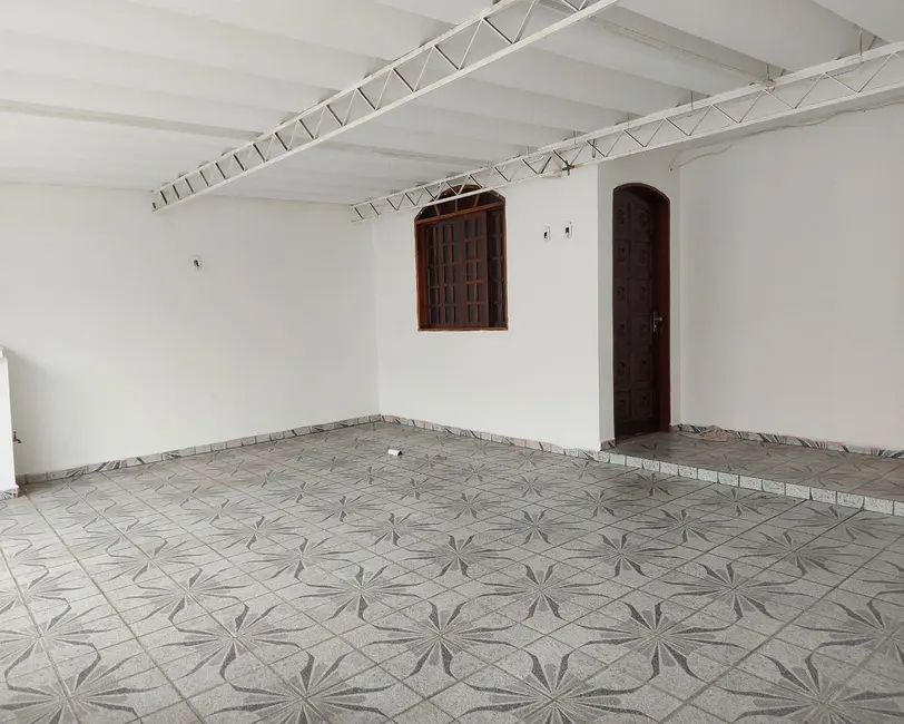 Casa com 2 quartos à venda, 138m2 em Metalúrgicos, Osasco - SP - imagem 3 Foto 3 de Casa com 2 quartos à venda, 138m2 em Metalúrgicos, Osasco - SP