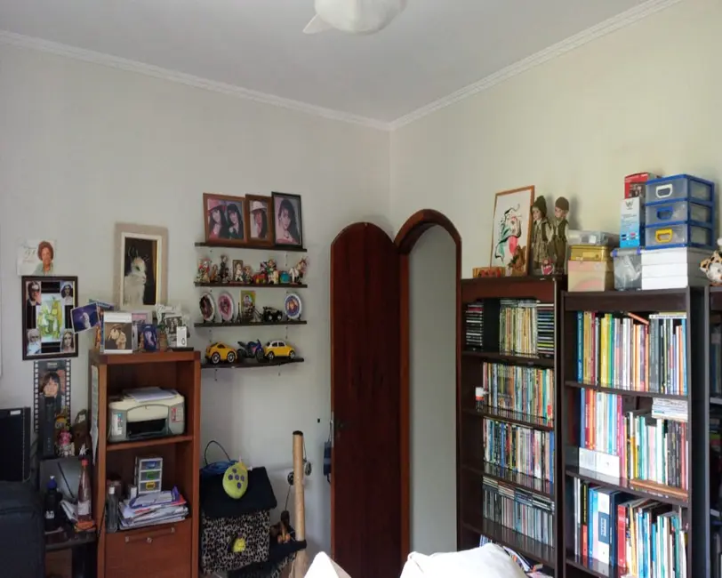 Casa com 3 quartos à venda, 158m2 em Jardim Tucunduva, Carapicuiba - SP - imagem 5 Foto 5 de Casa com 3 quartos à venda, 158m2 em Jardim Tucunduva, Carapicuiba - SP
