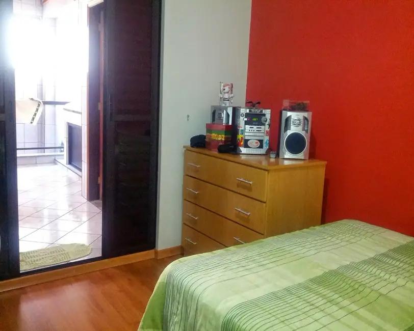 Foto 9 de Casa com 5 quartos à venda, 247m2 em Vila Yolanda, Osasco - SP