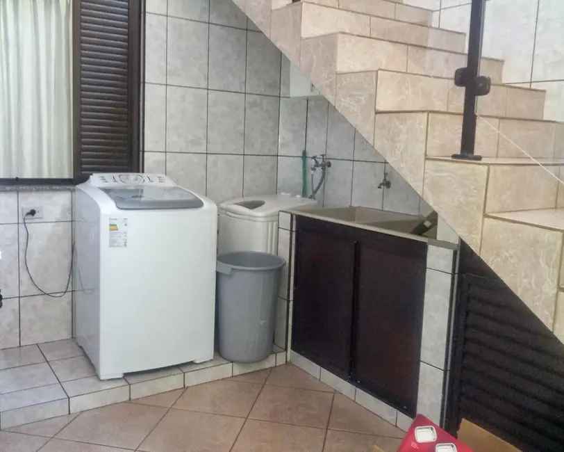 Foto 8 de Casa com 5 quartos à venda, 247m2 em Vila Yolanda, Osasco - SP