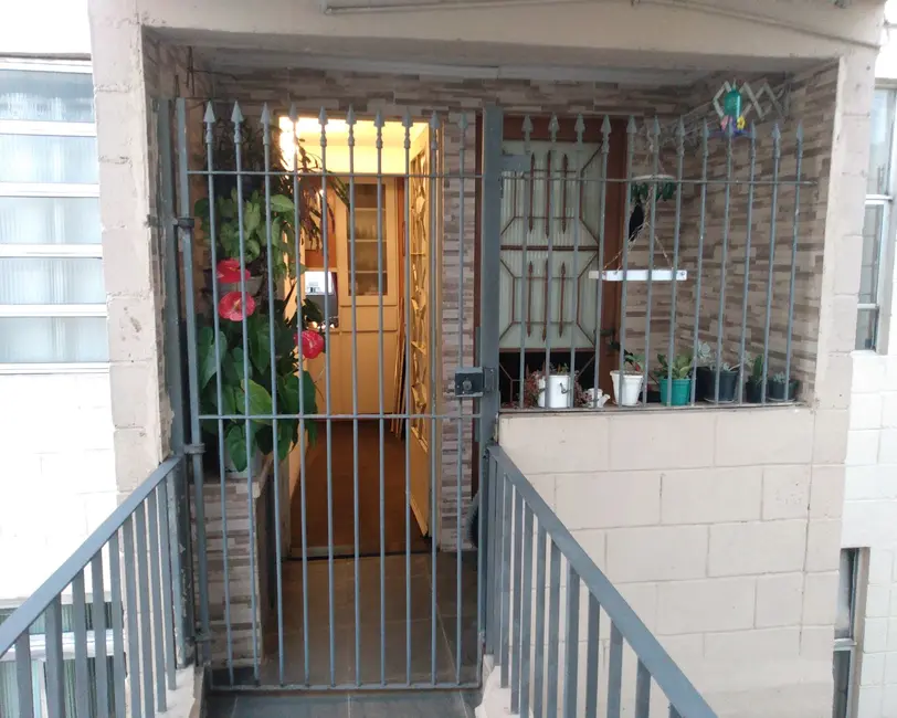 Foto 4 de Apartamento com 1 quarto à venda, 34m2 em Conjunto Habitacional Presidente Castelo Branco, Carapicuiba - SP