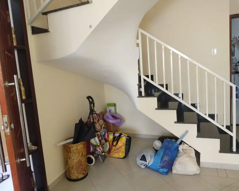 Casa com 3 quartos à venda, 180m2 em Jardim das Flores, Osasco - SP - imagem 9 Foto 9 de Casa com 3 quartos à venda, 180m2 em Jardim das Flores, Osasco - SP