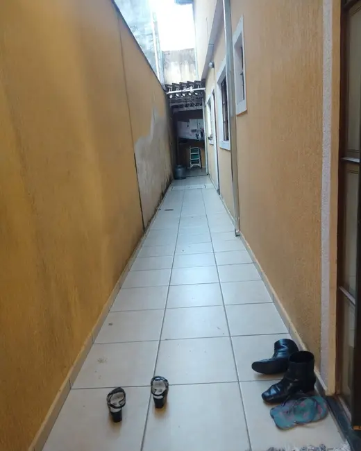 Casa com 3 quartos à venda, 180m2 em Jardim das Flores, Osasco - SP - imagem 4 Foto 4 de Casa com 3 quartos à venda, 180m2 em Jardim das Flores, Osasco - SP