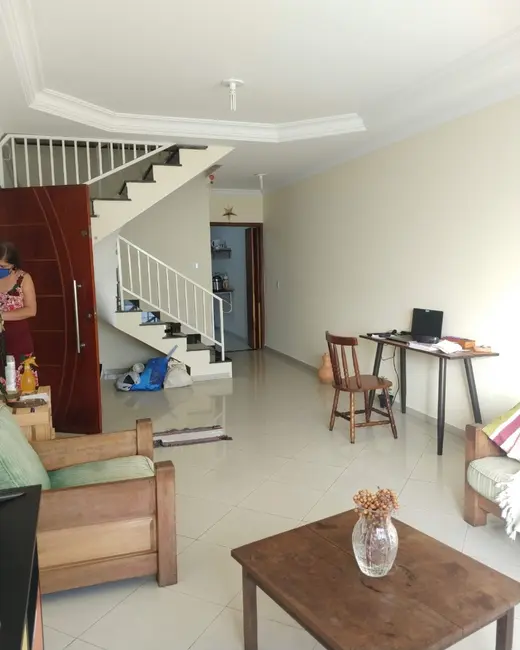 Casa com 3 quartos à venda, 180m2 em Jardim das Flores, Osasco - SP - imagem 8 Foto 8 de Casa com 3 quartos à venda, 180m2 em Jardim das Flores, Osasco - SP