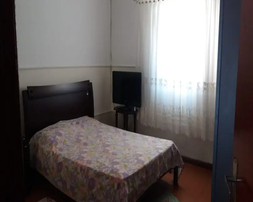 Foto 3 de Casa de Condomínio com 3 quartos à venda, 210m2 em Parque Nova Jandira, Jandira - SP