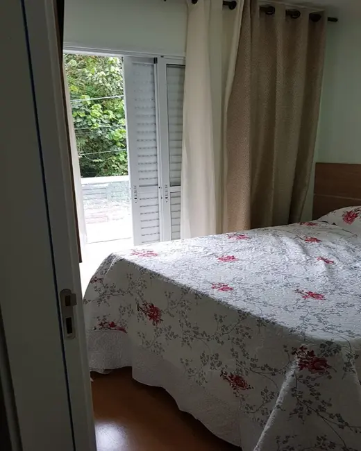 Foto 2 de Casa de Condomínio com 3 quartos à venda, 78m2 em Parque Monjolo, Cotia - SP