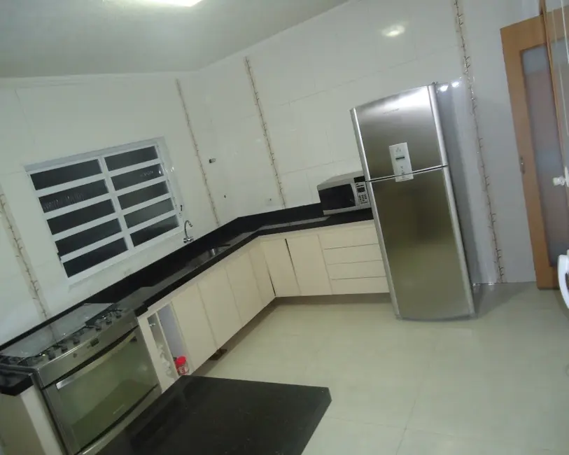 Foto 3 de Casa com 3 quartos à venda, 153m2 em km 18, Osasco - SP