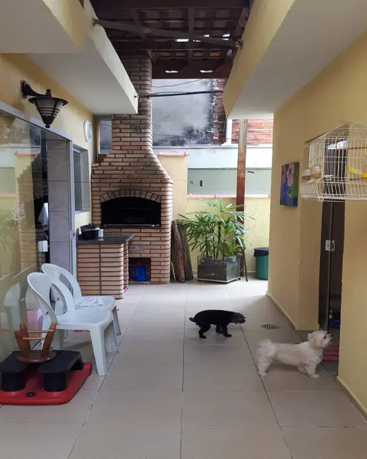 Casa com 3 quartos à venda, 294m2 em Santo Antônio, Osasco - SP - imagem 4 Foto 4 de Casa com 3 quartos à venda, 294m2 em Santo Antônio, Osasco - SP