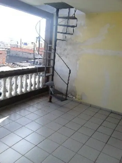 Casa com 2 quartos à venda, 195m2 em Osasco - SP - imagem 3 Foto 3 de Casa com 2 quartos à venda, 195m2 em Osasco - SP