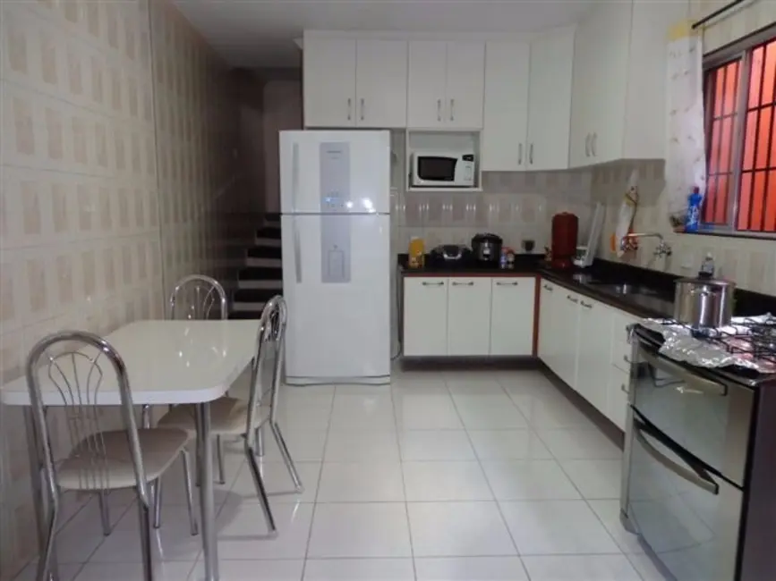 Foto 1 de Casa com 4 quartos à venda, 200m2 em Bela Vista, Osasco - SP