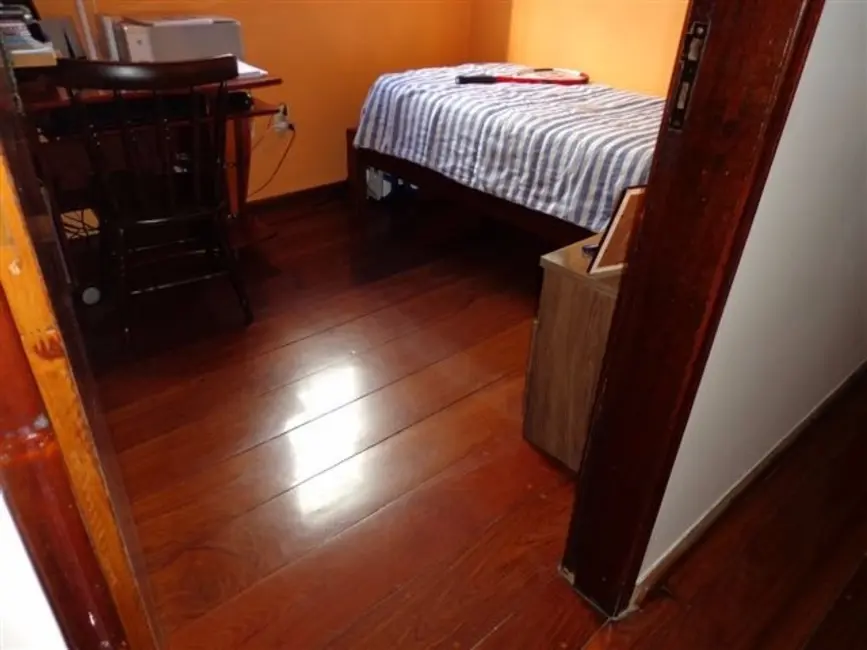 Foto 3 de Casa com 4 quartos à venda, 200m2 em Bela Vista, Osasco - SP