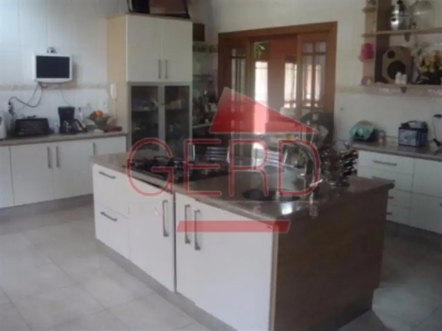 Foto 2 de Casa de Condomínio com 3 quartos à venda, 580m2 em Jandira - SP