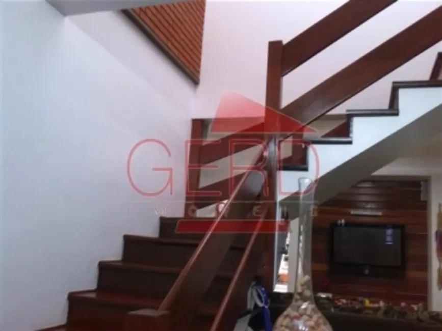 Foto 3 de Casa com 3 quartos à venda, 238m2 em Osasco - SP