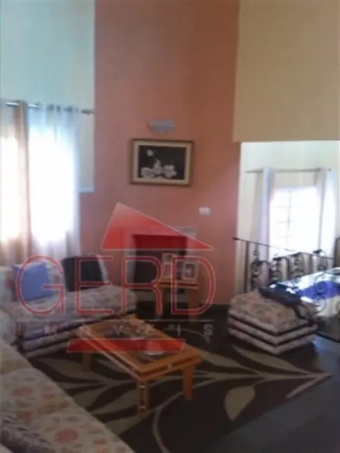 Foto 3 de Casa de Condomínio com 3 quartos à venda, 300m2 em Jandira - SP